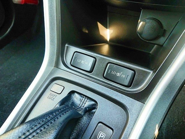 Suzuki SX4 S-CROSS 2015-02 4986-5