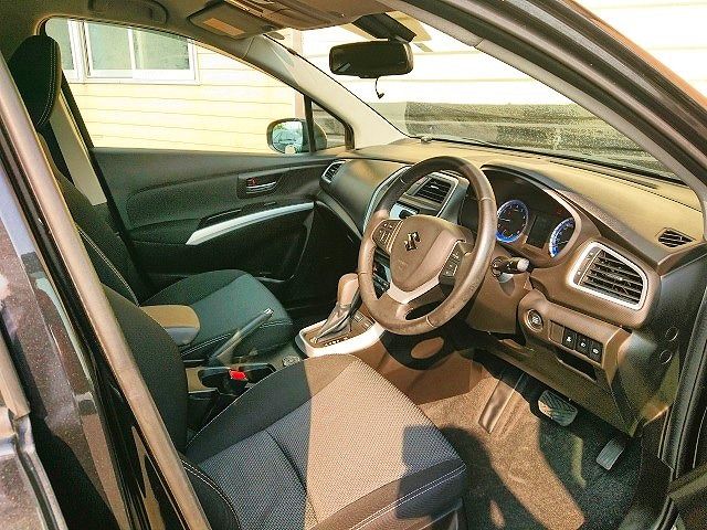 Suzuki SX4 S-CROSS 2015-02 4986-9