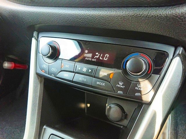 Suzuki SX4 S-CROSS 2015-02 4986-14
