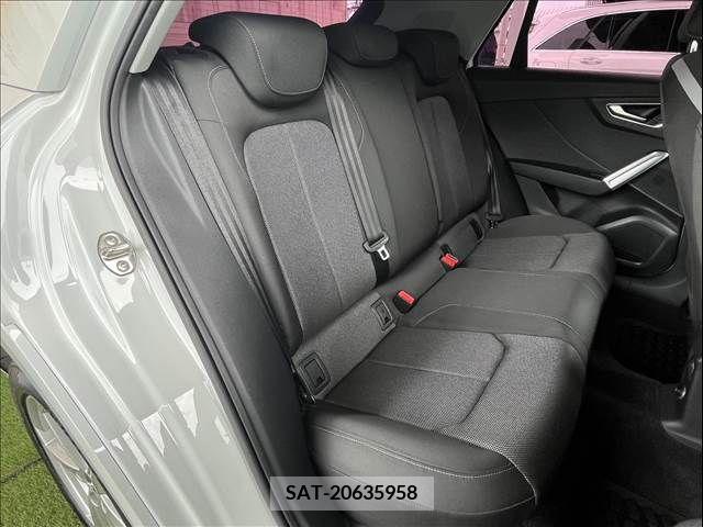 Audi Q2 2020-03 345649-6