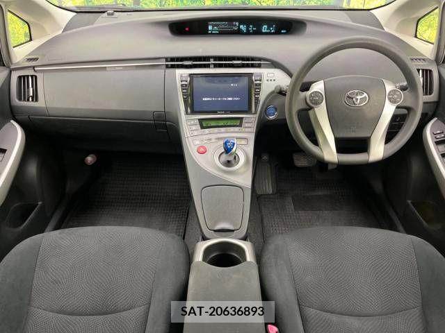 Toyota PRIUS 2013-07 282332-1