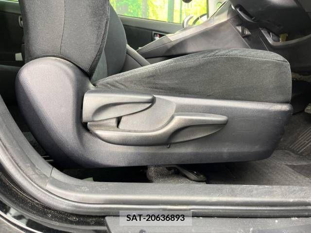 Toyota PRIUS 2013-07 282332-6