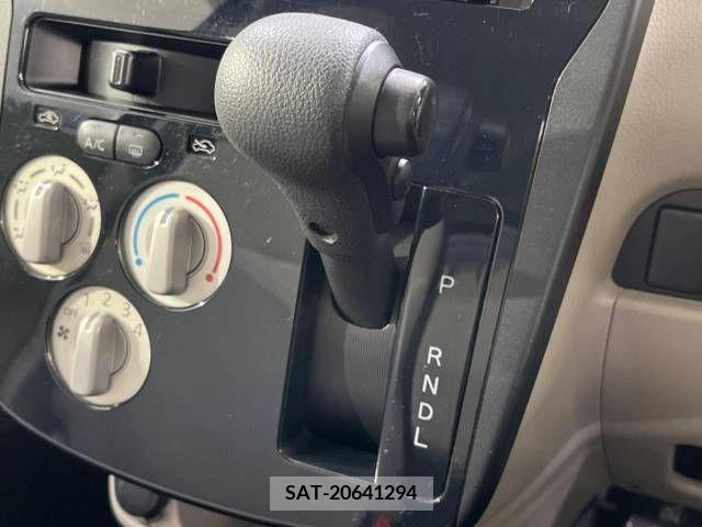 Nissan DAYZ 2015-12 323337-5