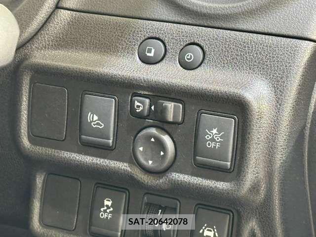 Nissan NOTE 2019-06 328143-13