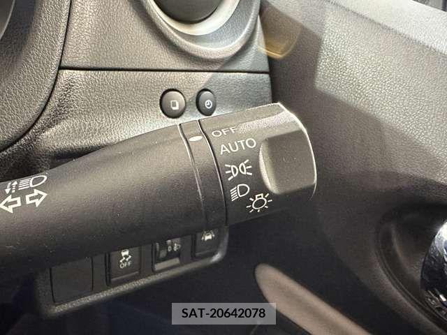 Nissan NOTE 2019-06 328143-11