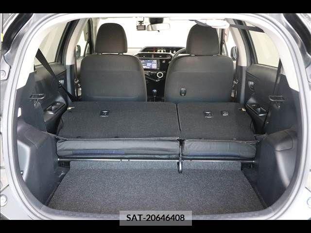 Toyota AQUA 2017-07 385692-19