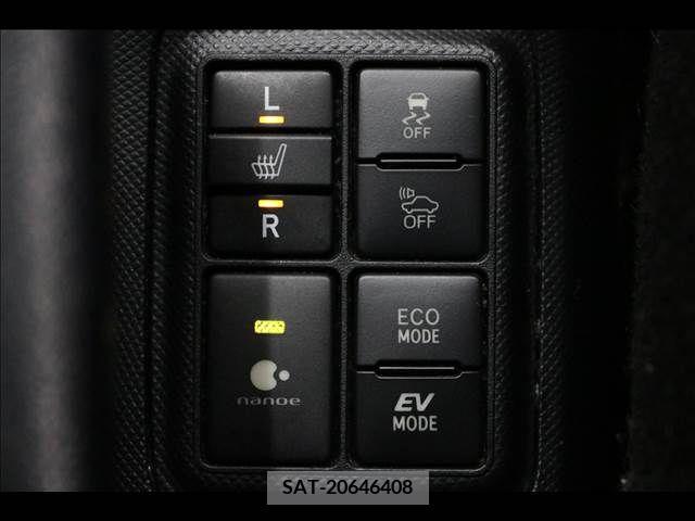 Toyota AQUA 2017-07 385692-3