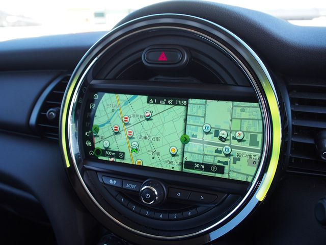 Bmw MINI 2018-08 1854-7
