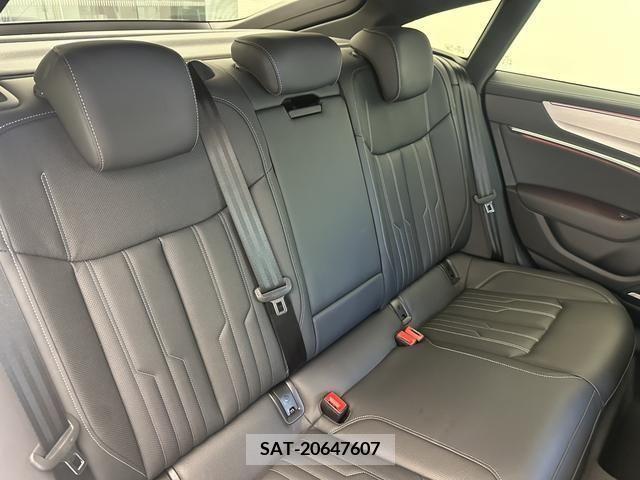 Audi A7 2023-03 261134-13