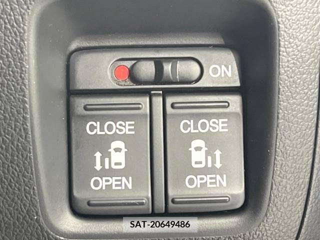 Honda N BOX CUSTOM 2017-06 280171-2