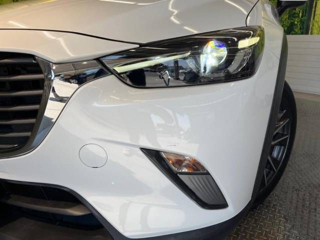 Mazda CX-3 2016-10 22841-12