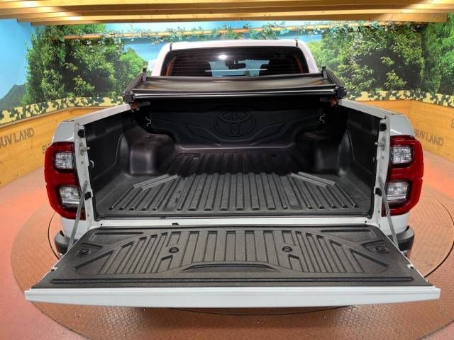 Toyota HILUX 2021-02 16227-12