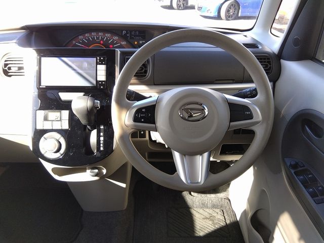 Daihatsu TANTO 2018-02 193792-3