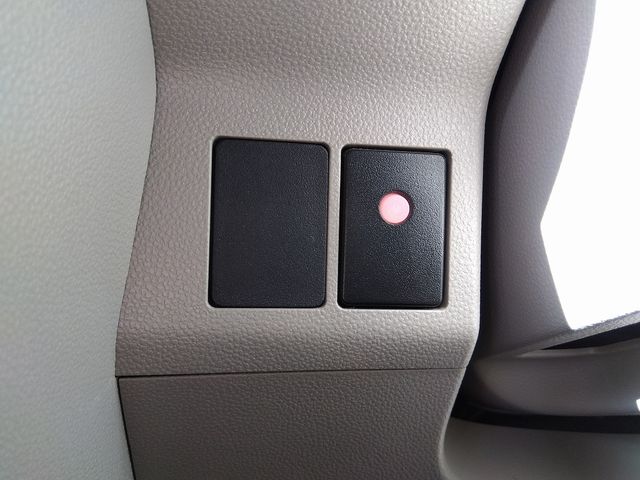 Daihatsu TANTO 2018-02 193792-9