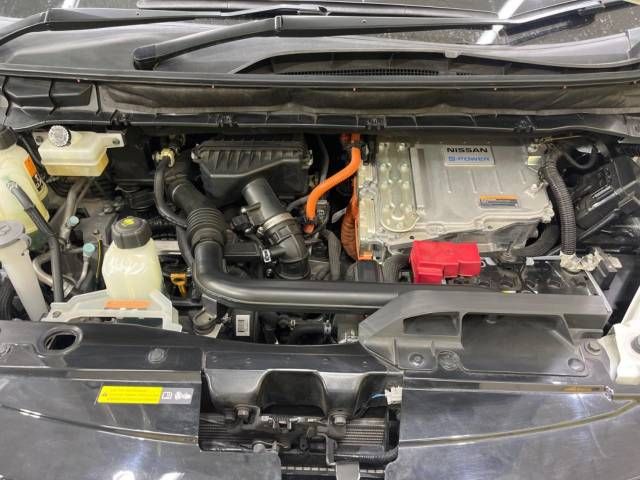 Nissan SERENA 2019-11 195885-19