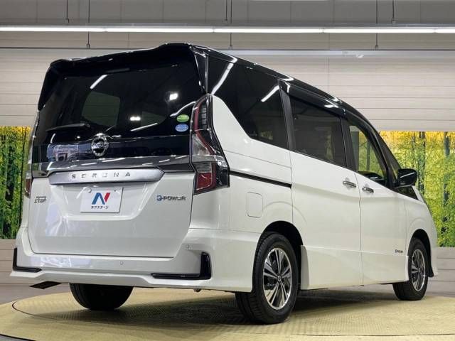 Nissan SERENA 2019-11 195885-18
