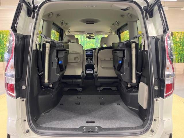 Nissan SERENA 2019-11 195885-11