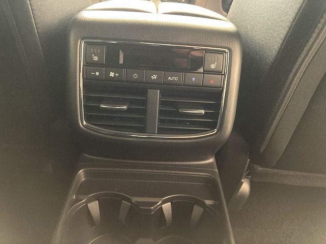 Mazda CX-8 2020-03 17061-18
