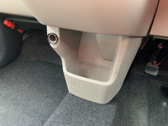 Daihatsu CAST 2018-06 28616-21