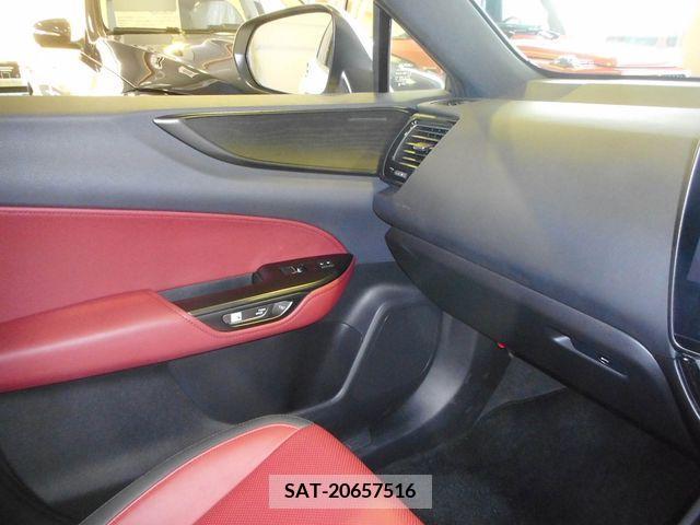 Lexus NX 2022-05 334436-15