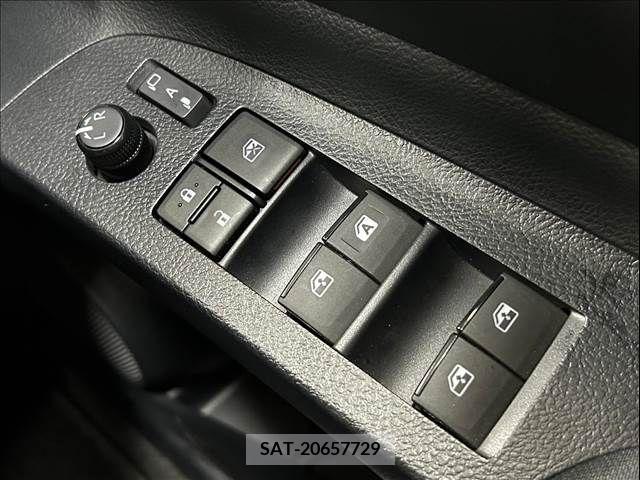 Toyota SIENTA 2018-12 379027-15