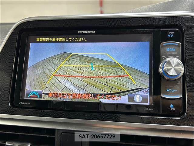 Toyota SIENTA 2018-12 379027-3