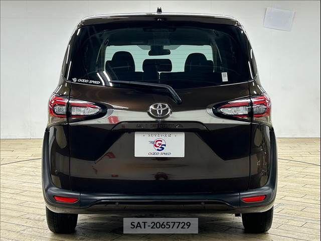 Toyota SIENTA 2018-12 379027-18