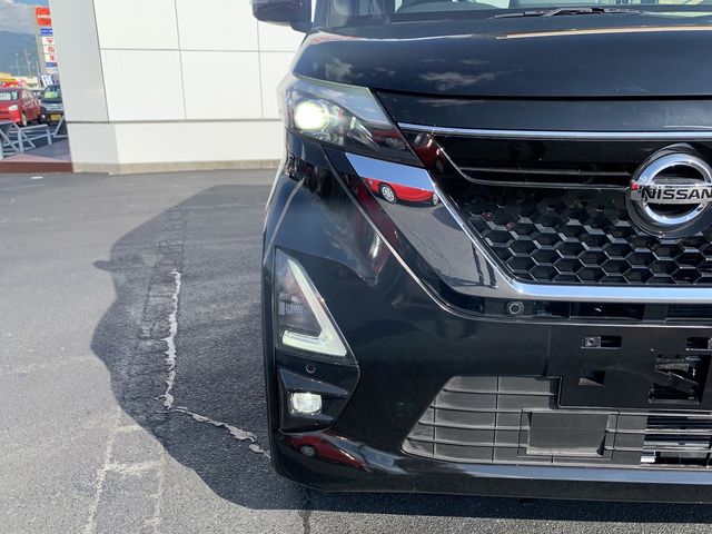 Nissan ROOX 2020-03 10477-28