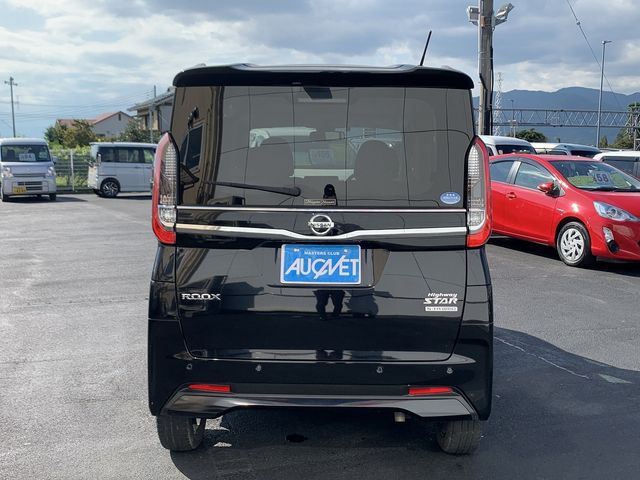 Nissan ROOX 2020-03 10477-4