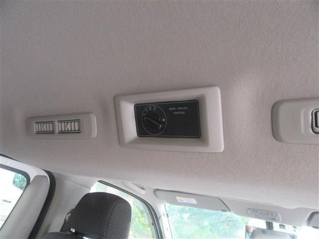 Nissan NV350 Caravan 2012-10 5107-10