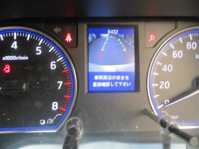 Nissan NV350 Caravan 2012-10 5107-6