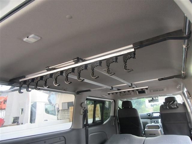 Nissan NV350 Caravan 2012-10 5107-13