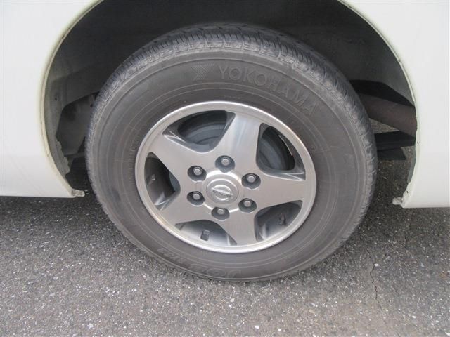 Nissan NV350 Caravan 2012-10 5107-15