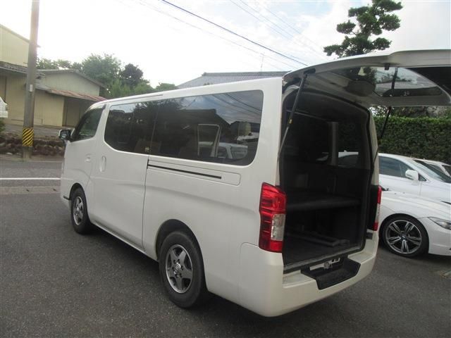 Nissan NV350 Caravan 2012-10 5107-14
