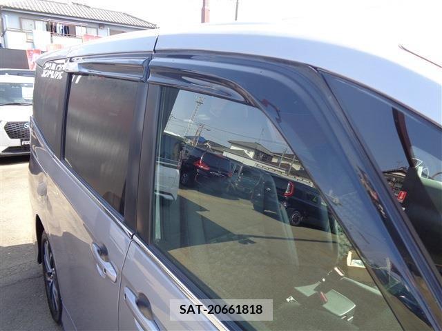 Toyota VOXY 2023-02 247862-7