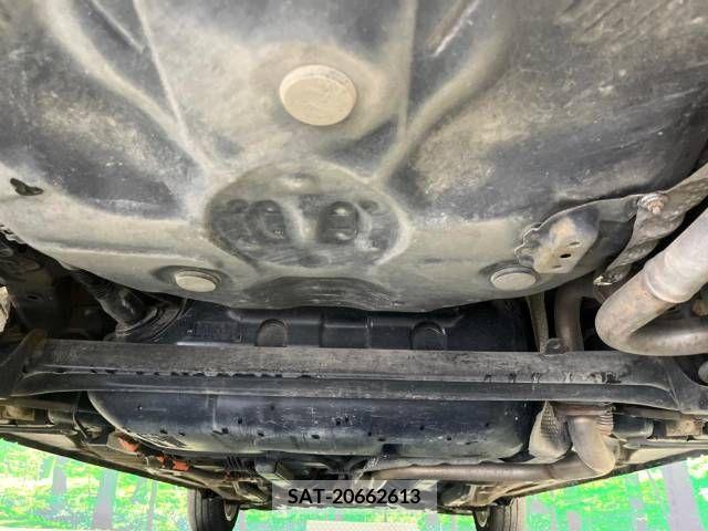 Toyota AQUA 2016-01 389309-19