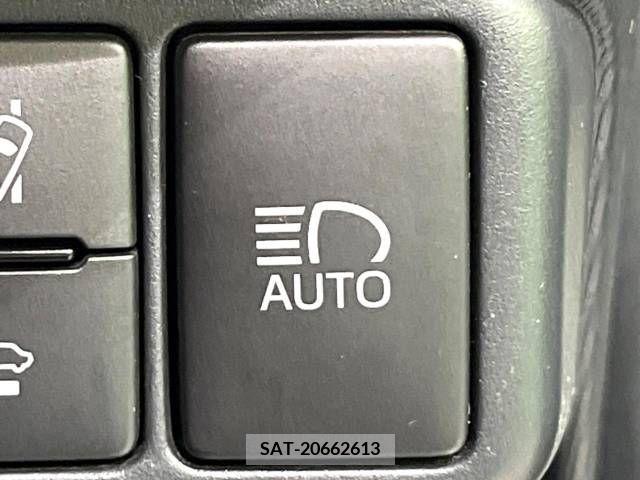 Toyota AQUA 2016-01 389309-7