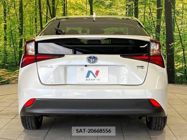 Toyota PRIUS 2022-12 393364-15