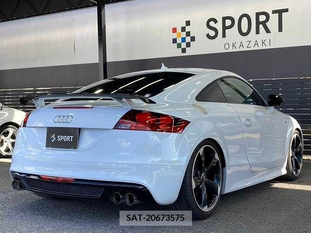 Audi TT 2013-06 261734-15