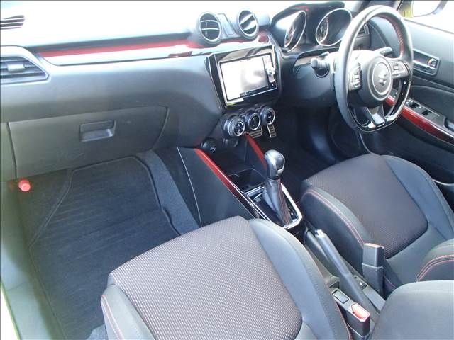 Suzuki SWIFT 2018-10 186285-17