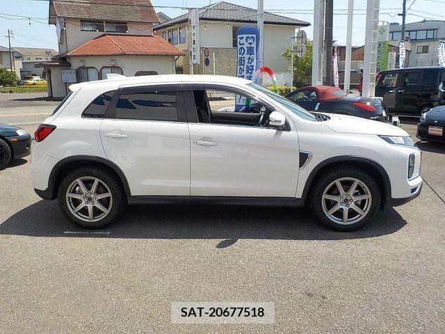 Mitsubishi RVR 2019-08 324458-7