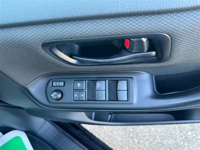 Toyota NOAH 2020-07 18225-28