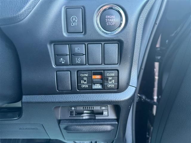Toyota NOAH 2020-07 18225-20