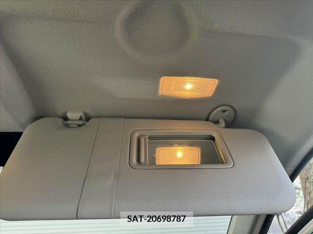 Toyota SPADE 2018-10 377022-29