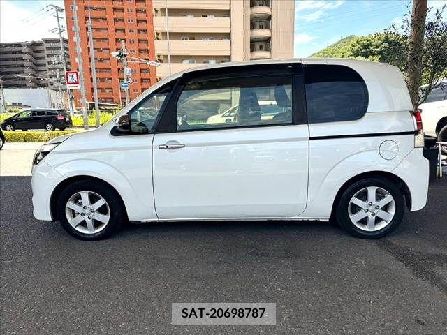 Toyota SPADE 2018-10 377022-20