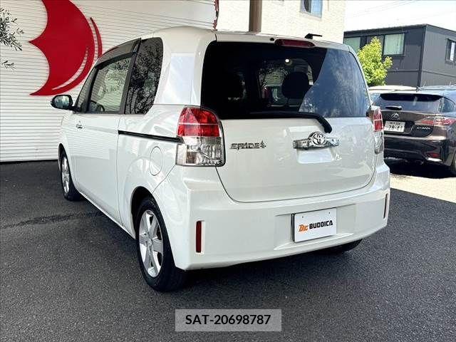 Toyota SPADE 2018-10 377022-10