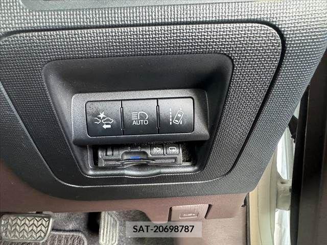 Toyota SPADE 2018-10 377022-26
