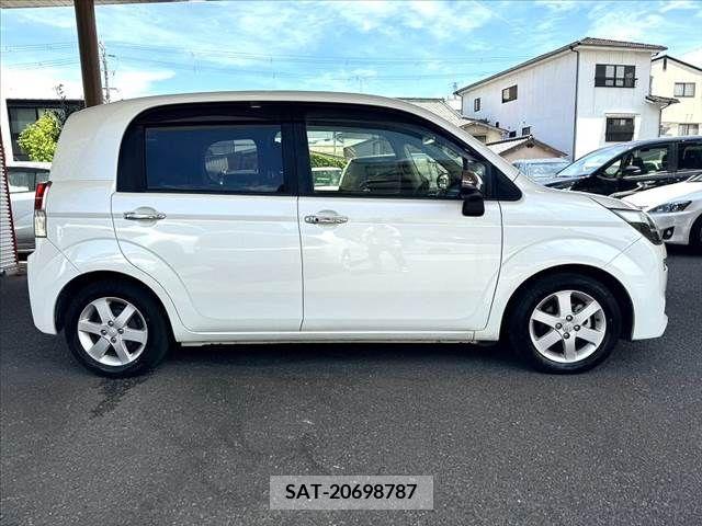 Toyota SPADE 2018-10 377022-9