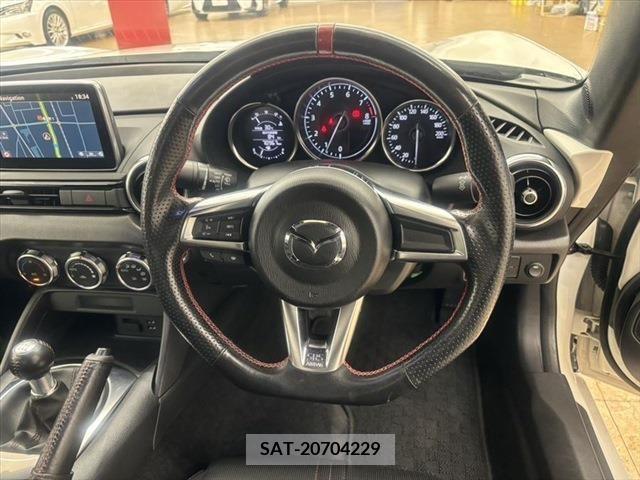 Mazda ROADSTER 2015-08 313805-20