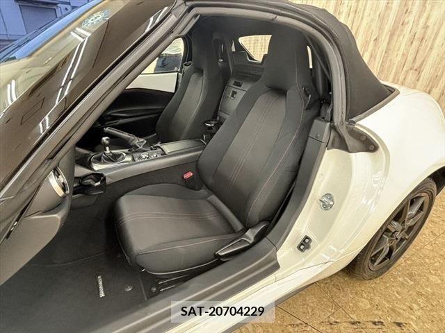 Mazda ROADSTER 2015-08 313805-18